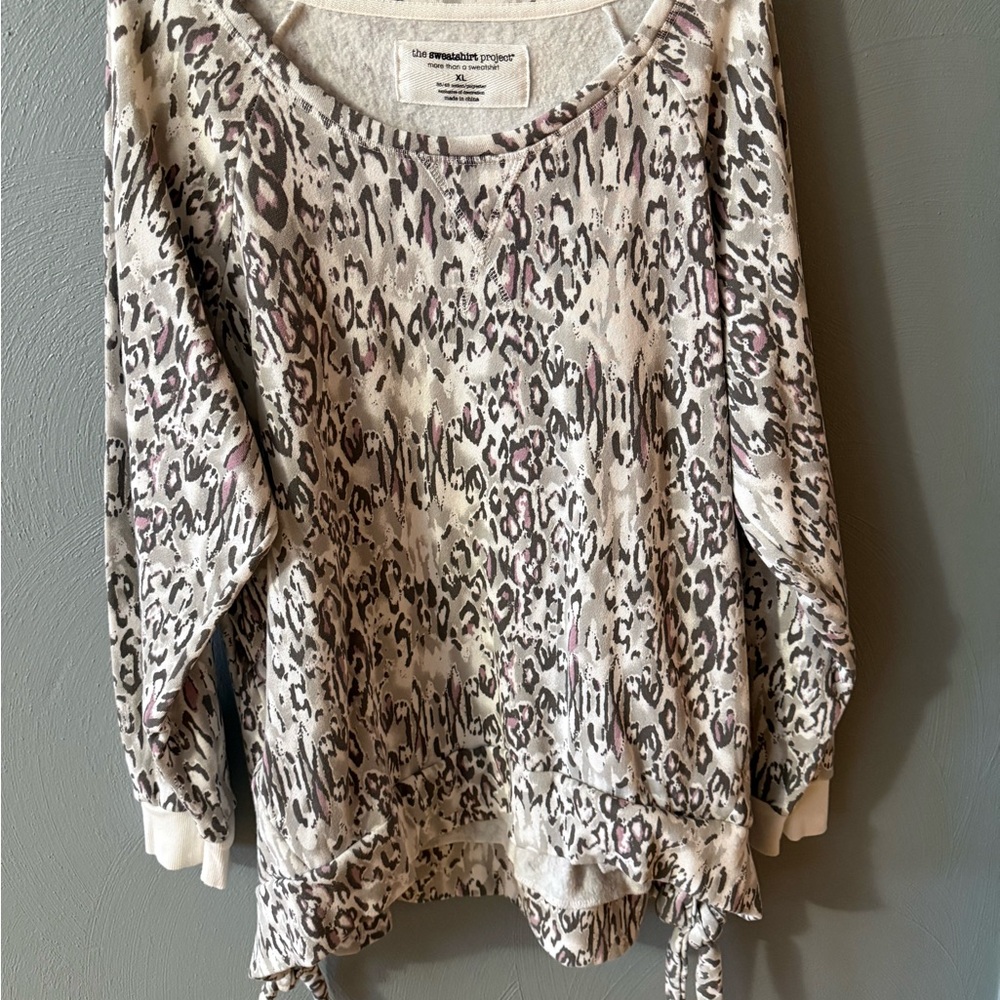 The Sweatshirt Project Leopard Print Top Size XL